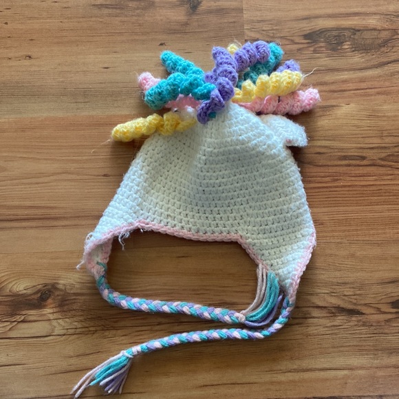 Crotched Unicorn Hat - Picture 4 of 7